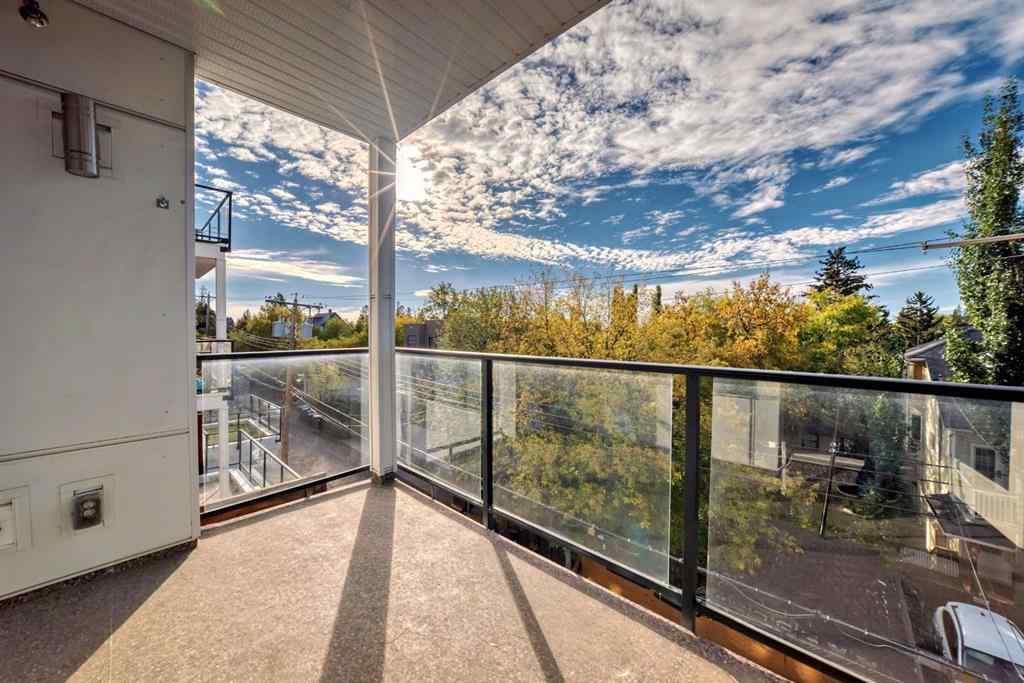 MLS® A2262057 - Unit #206 1521 26 Avenue SW in South Calgary Calgary, Residential