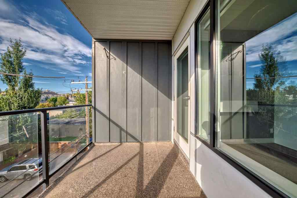 MLS® A2262057 - Unit #206 1521 26 Avenue SW in South Calgary Calgary, Residential