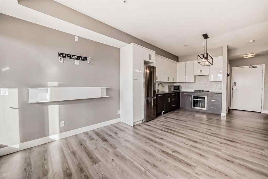 MLS® A2262057 - Unit #206 1521 26 Avenue SW in South Calgary Calgary, Residential