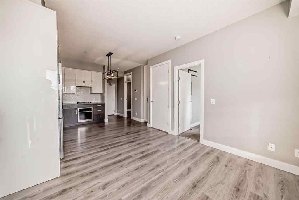 MLS® A2262057 - Unit #206 1521 26 Avenue SW in South Calgary Calgary, Residential