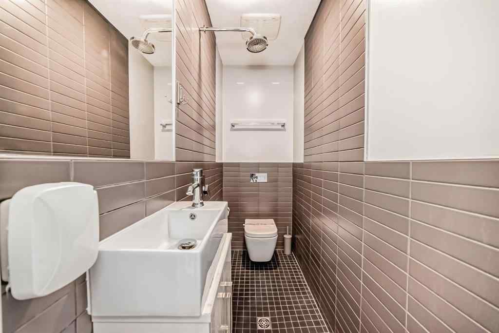 MLS® A2262057 - Unit #206 1521 26 Avenue SW in South Calgary Calgary, Residential