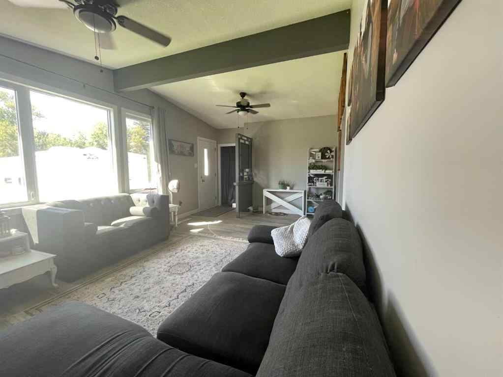 MLS® A2262058 - 520 6 Street W in NONE Cardston, Residential