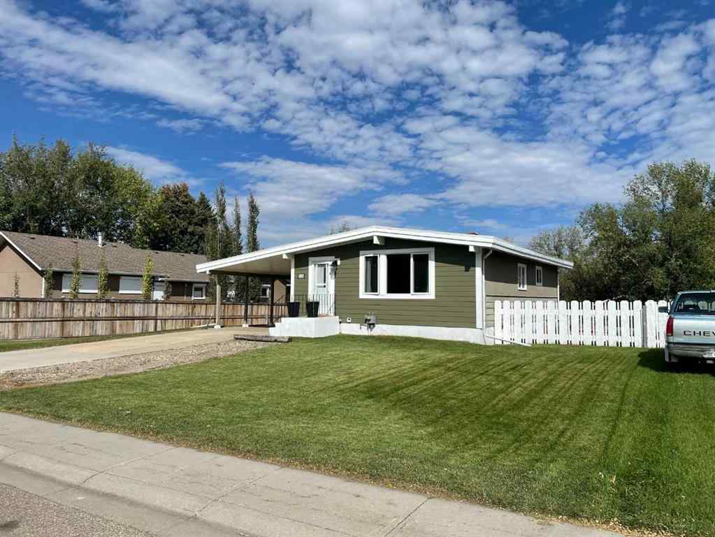MLS® A2262058 - 520 6 Street W in NONE Cardston, Residential