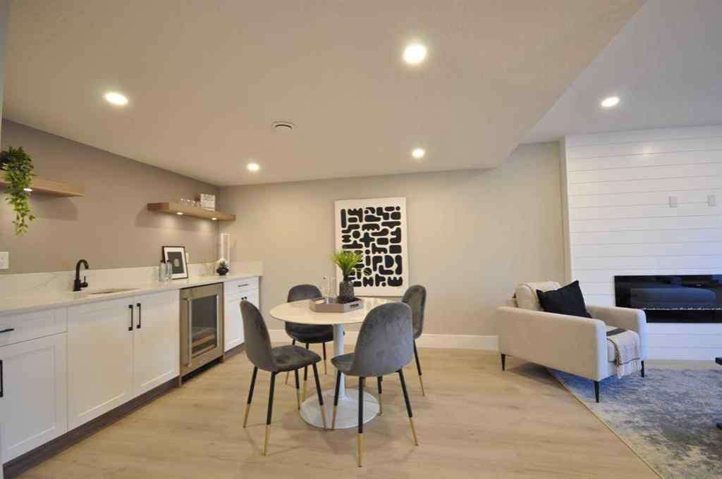 MLS® A2262062 - 1 Cherovan Drive SW in Chinook Park Calgary, Residential