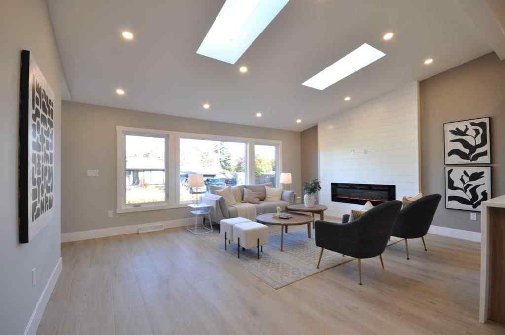 MLS® A2262062 - 1 Cherovan Drive SW in Chinook Park Calgary, Residential