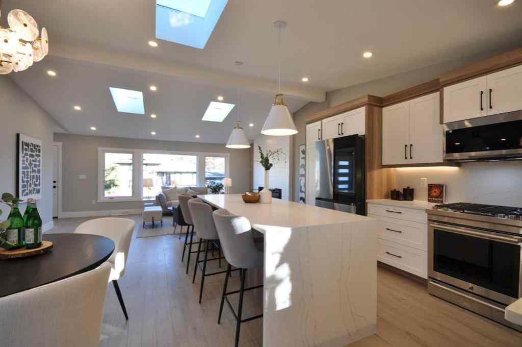 MLS® A2262062 - 1 Cherovan Drive SW in Chinook Park Calgary, Residential