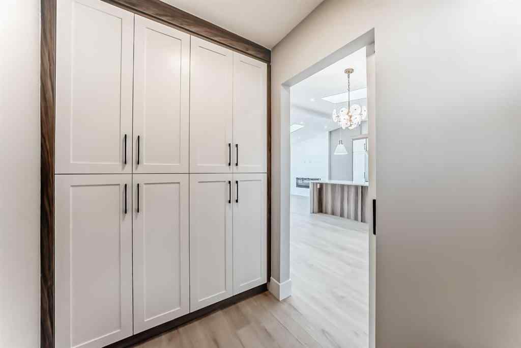 MLS® A2262062 - 1 Cherovan Drive SW in Chinook Park Calgary, Residential