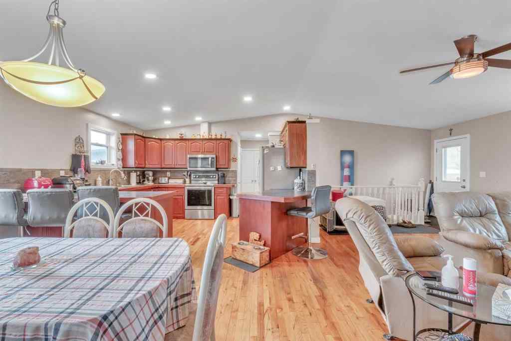 MLS® A2262073 - 270046 Township Road 284   in NONE Rural Rocky View County, Residential