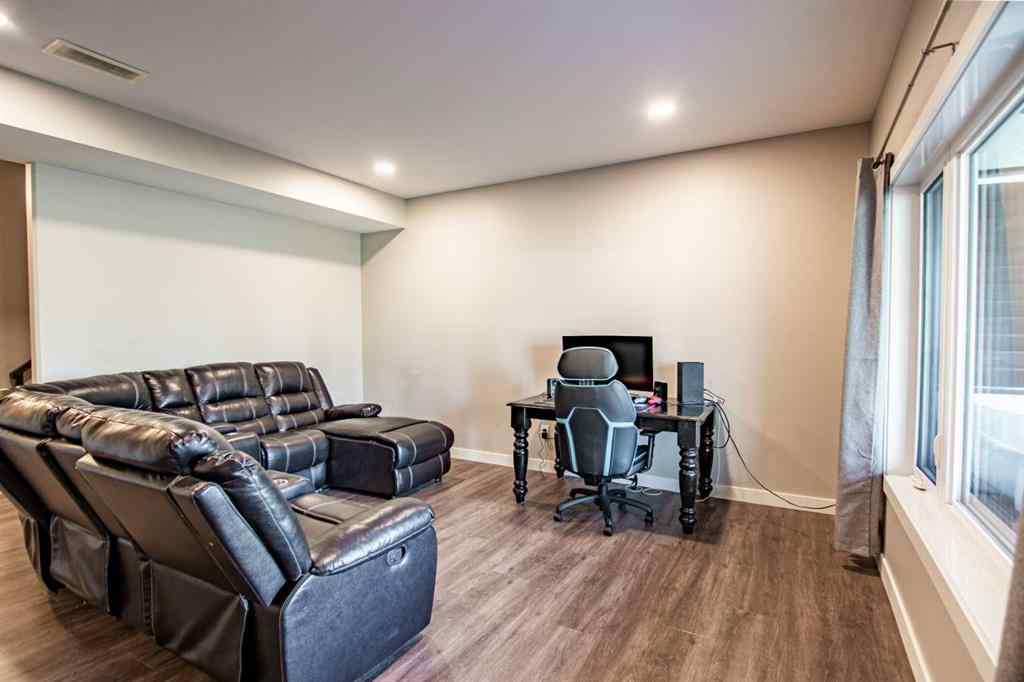 MLS® A2262081 - 14 Garrison Place  in Garden Heights Red Deer, Residential