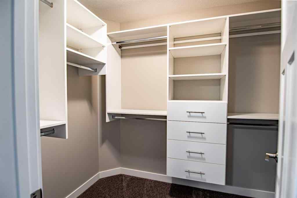 MLS® A2262081 - 14 Garrison Place  in Garden Heights Red Deer, Residential