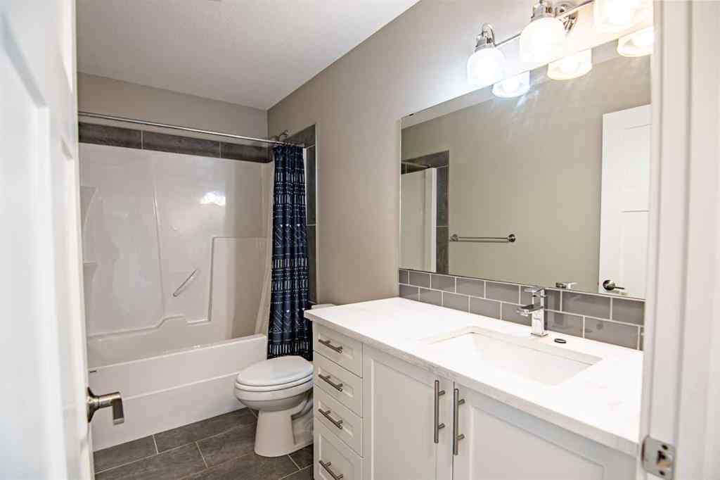 MLS® A2262081 - 14 Garrison Place  in Garden Heights Red Deer, Residential