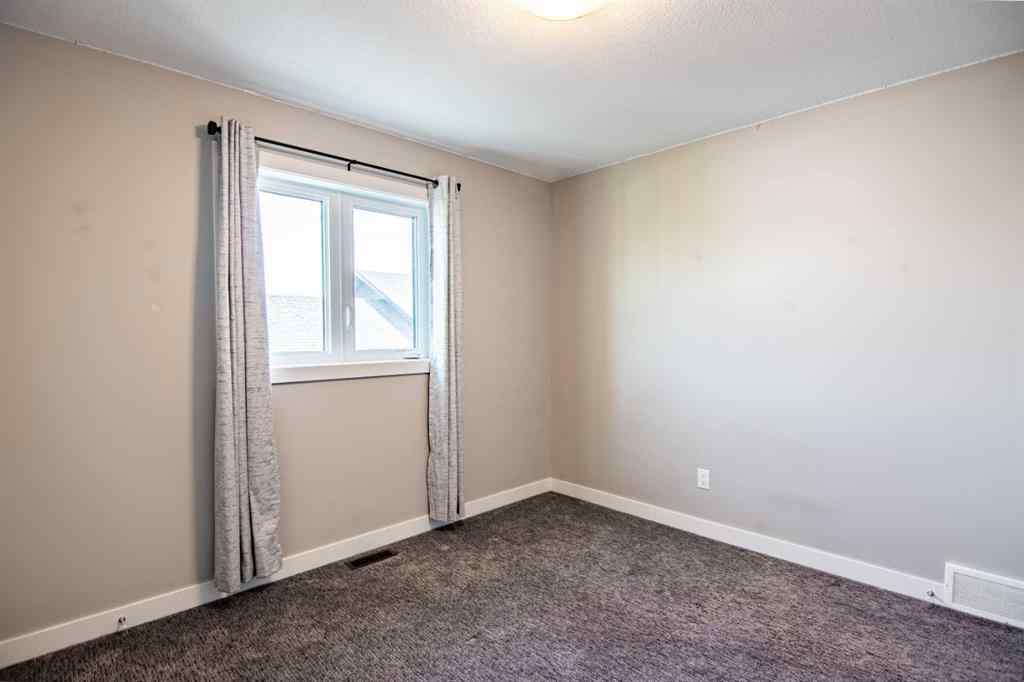 MLS® A2262081 - 14 Garrison Place  in Garden Heights Red Deer, Residential