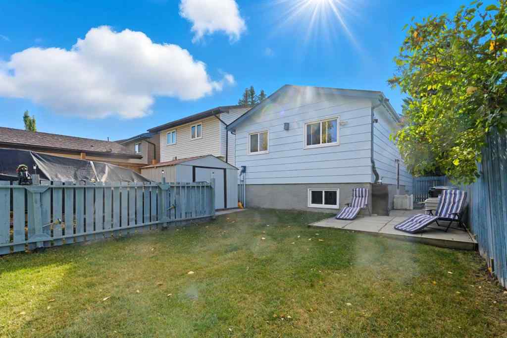 MLS® A2262085 - 165 Sunvale Crescent SE in Sundance Calgary, Residential