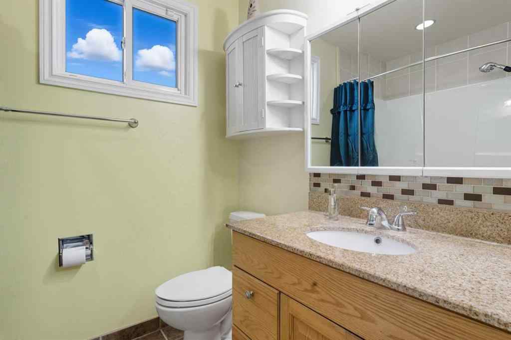 MLS® A2262085 - 165 Sunvale Crescent SE in Sundance Calgary, Residential