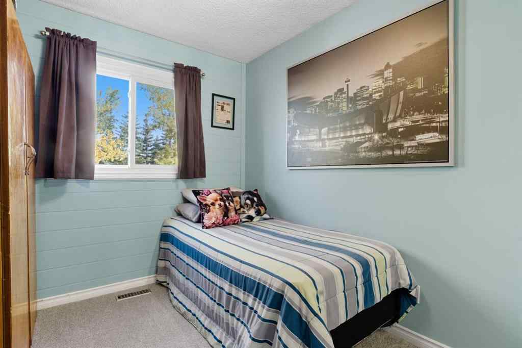 MLS® A2262085 - 165 Sunvale Crescent SE in Sundance Calgary, Residential