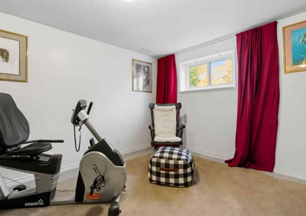 MLS® A2262085 - 165 Sunvale Crescent SE in Sundance Calgary, Residential