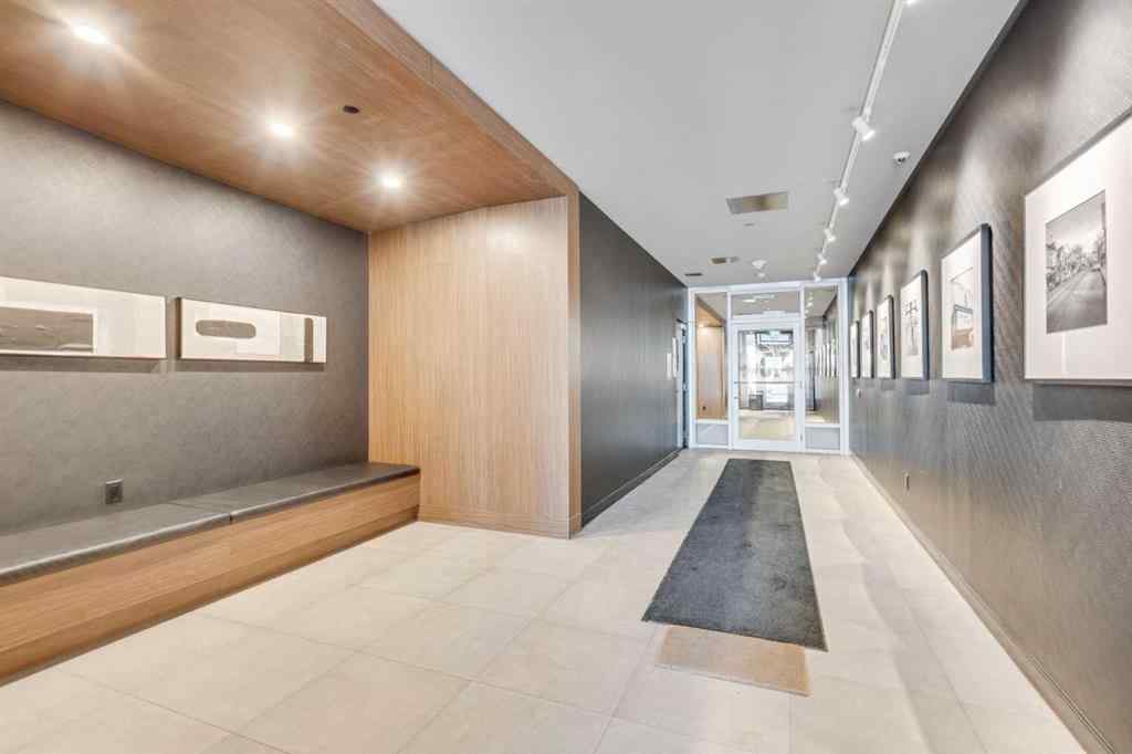 MLS® A2262086 - Unit #301 1107 Gladstone Road NW in Hillhurst Calgary, Residential