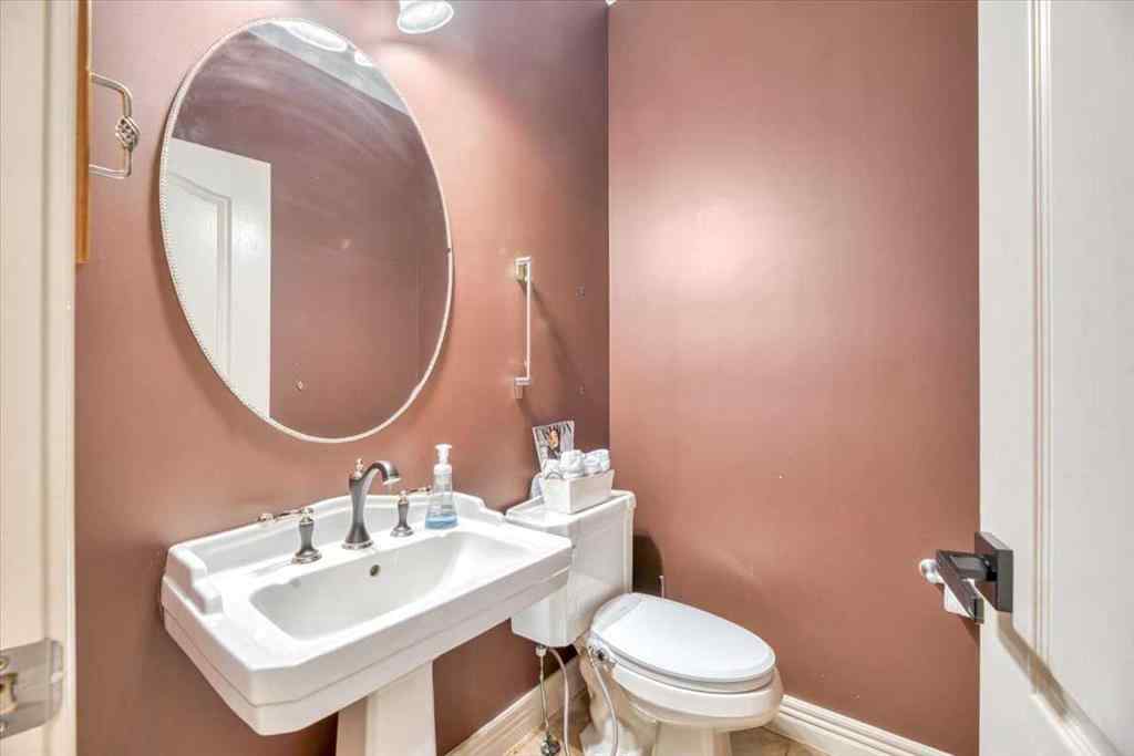 MLS® A2262087 - 89 Springborough Boulevard SW in Springbank Hill Calgary, Residential