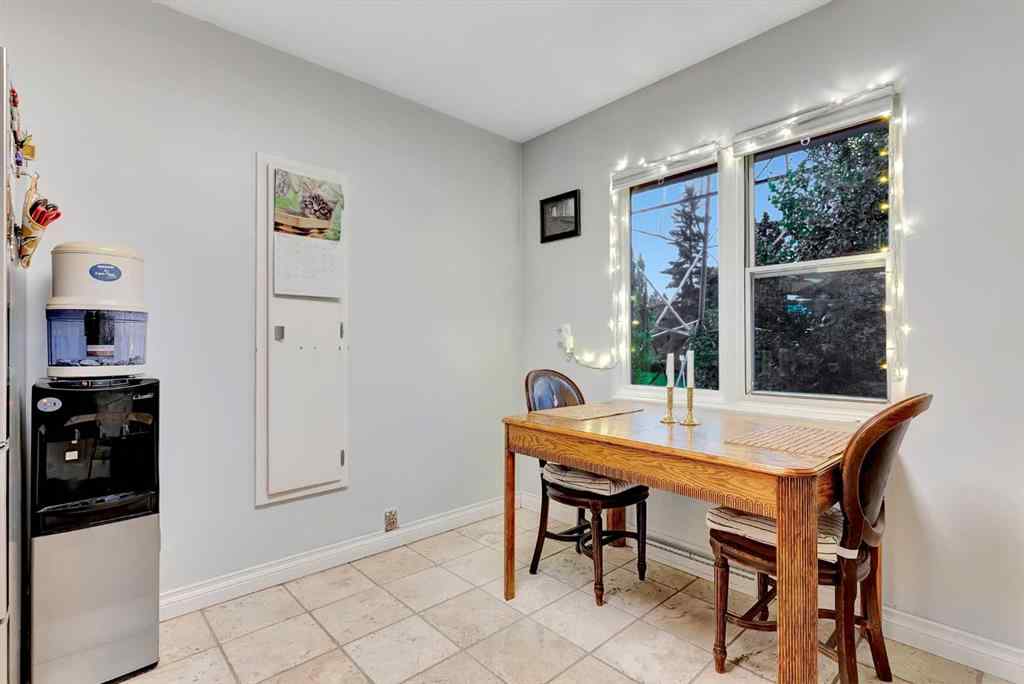 MLS® A2262089 - 301 38 Street SW in Wildwood Calgary, Residential