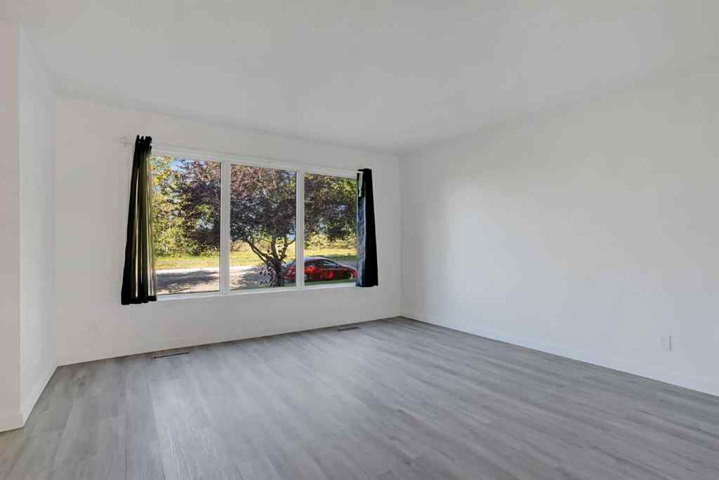 MLS® A2262090 - 6014 37 Street SW in Lakeview Calgary, Residential