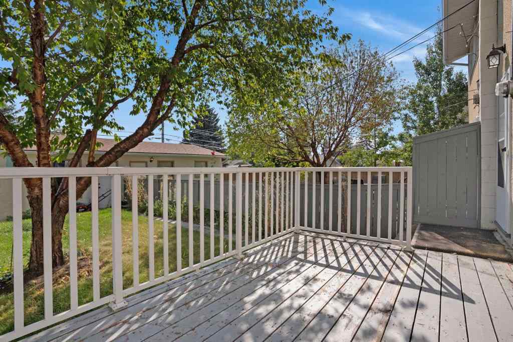 MLS® A2262090 - 6014 37 Street SW in Lakeview Calgary, Residential