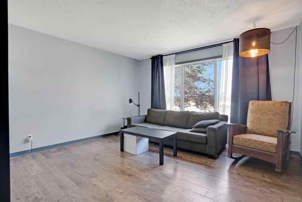 MLS® A2262090 - 6014 37 Street SW in Lakeview Calgary, Residential