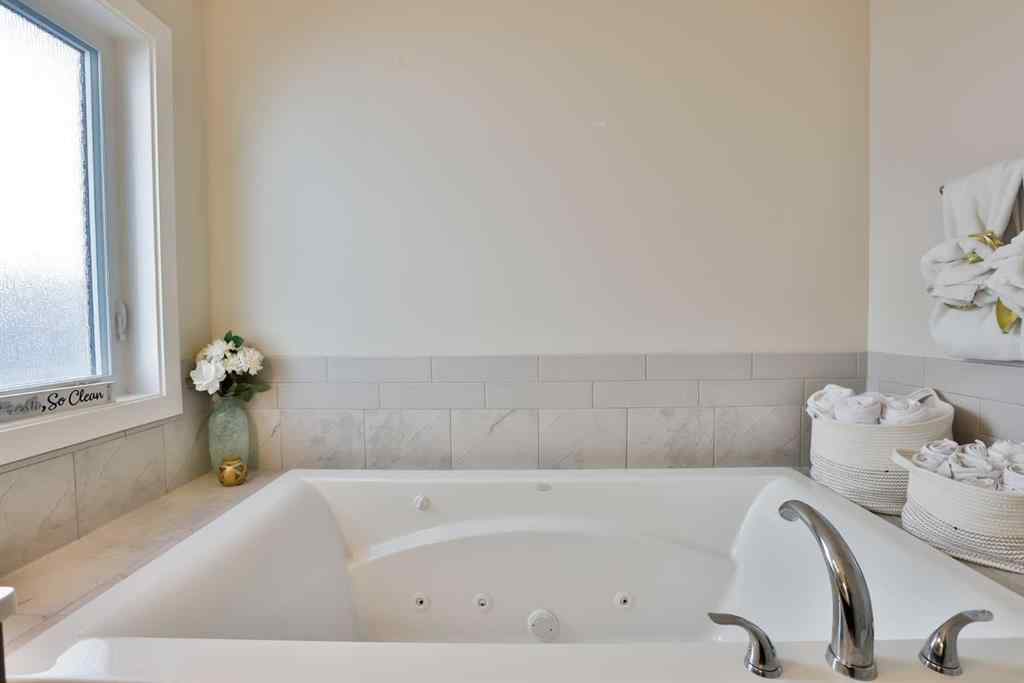 MLS® A2262096 - 21 Riverford Close W in Riverstone Lethbridge, Residential