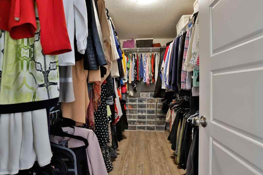 MLS® A2262096 - 21 Riverford Close W in Riverstone Lethbridge, Residential