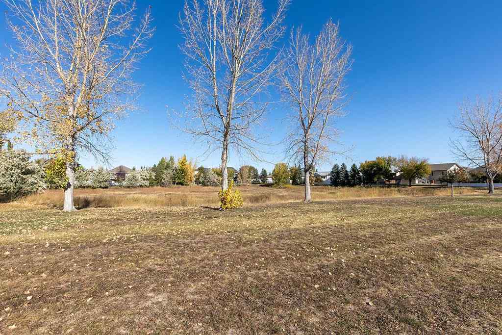 MLS® A2262113 - 153 Vista Road SE in SE Southridge Medicine Hat, Residential