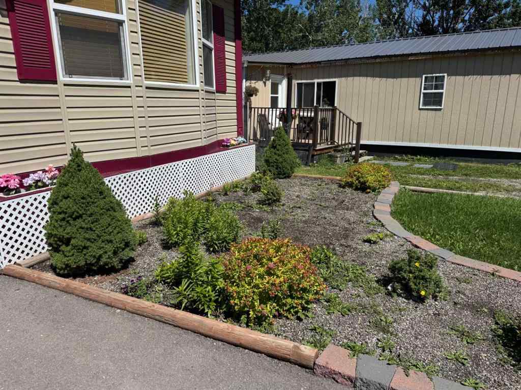 MLS® A2262115 - Unit #6 1229 Waterton Avenue  in NONE Pincher Creek, Mobile