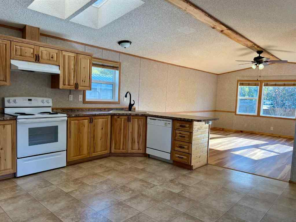 MLS® A2262115 - Unit #6 1229 Waterton Avenue  in NONE Pincher Creek, Mobile