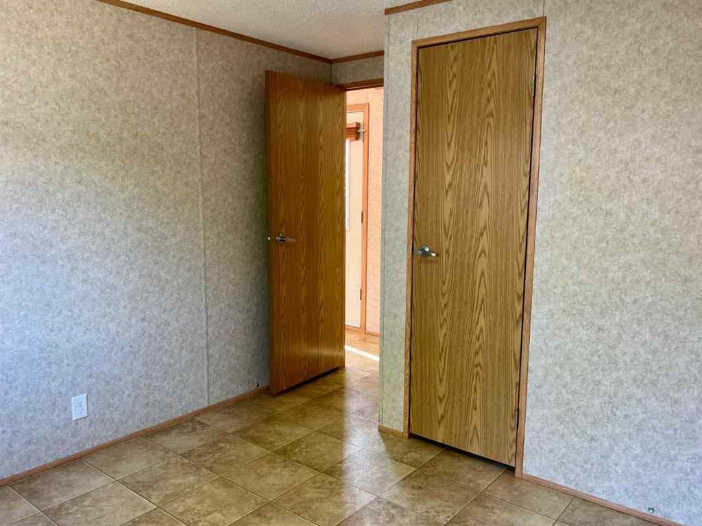 MLS® A2262115 - Unit #6 1229 Waterton Avenue  in NONE Pincher Creek, Mobile