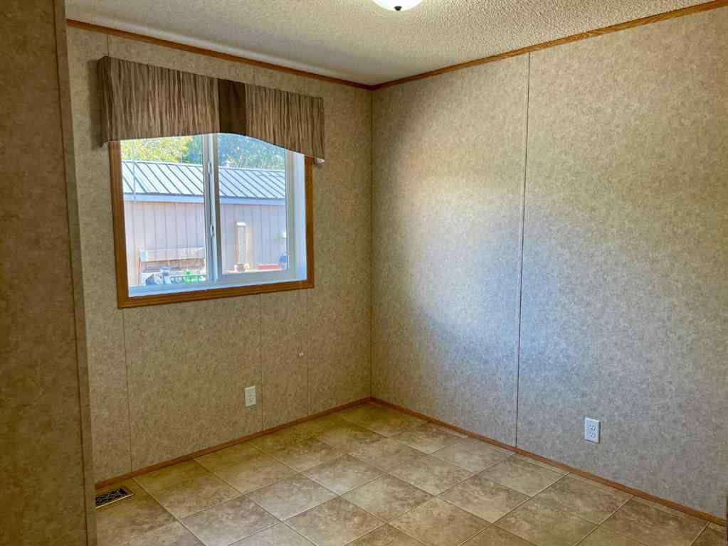 MLS® A2262115 - Unit #6 1229 Waterton Avenue  in NONE Pincher Creek, Mobile