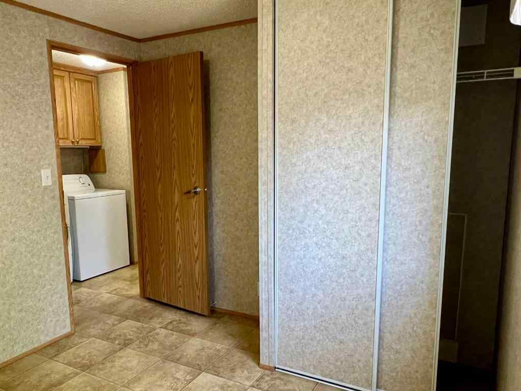 MLS® A2262115 - Unit #6 1229 Waterton Avenue  in NONE Pincher Creek, Mobile