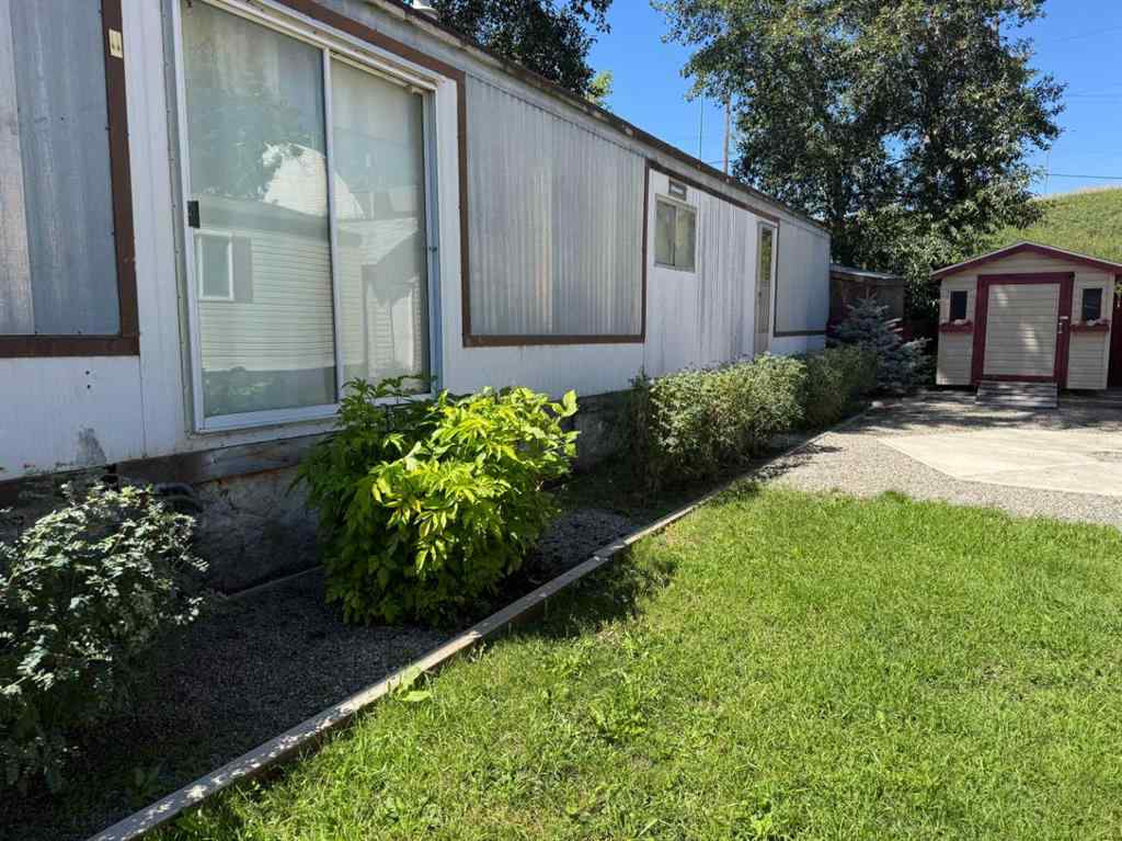 MLS® A2262115 - Unit #6 1229 Waterton Avenue  in NONE Pincher Creek, Mobile