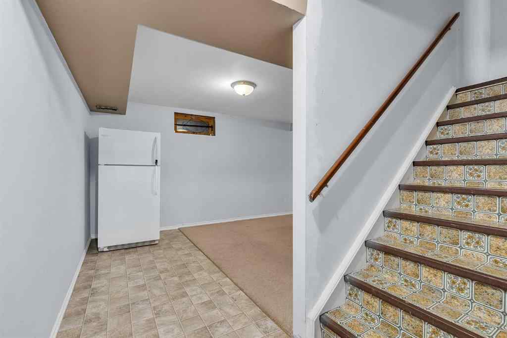 MLS® A2262120 - 147 Scenic Way NW in Scenic Acres Calgary, Residential