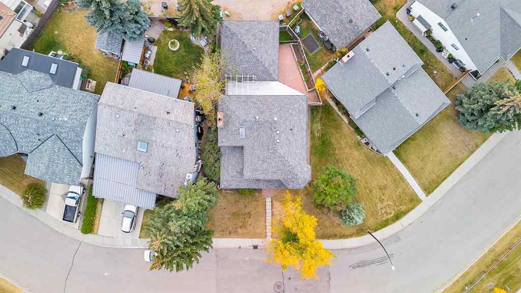 MLS® A2262120 - 147 Scenic Way NW in Scenic Acres Calgary, Residential