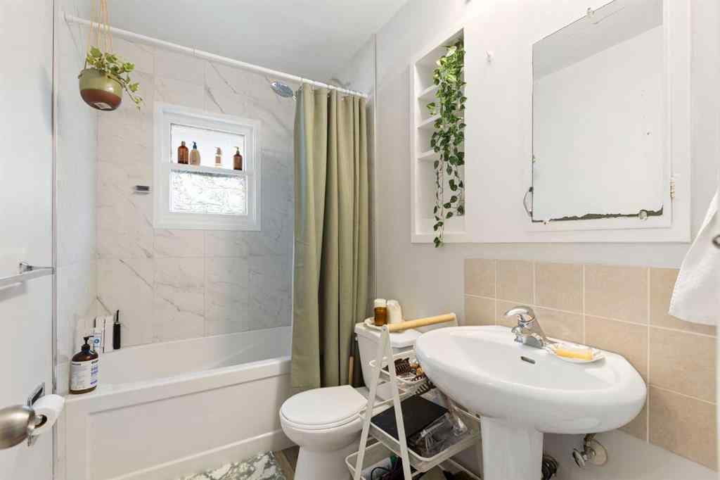 MLS® A2262121 - 2816 18 Street SW in South Calgary Calgary, Residential