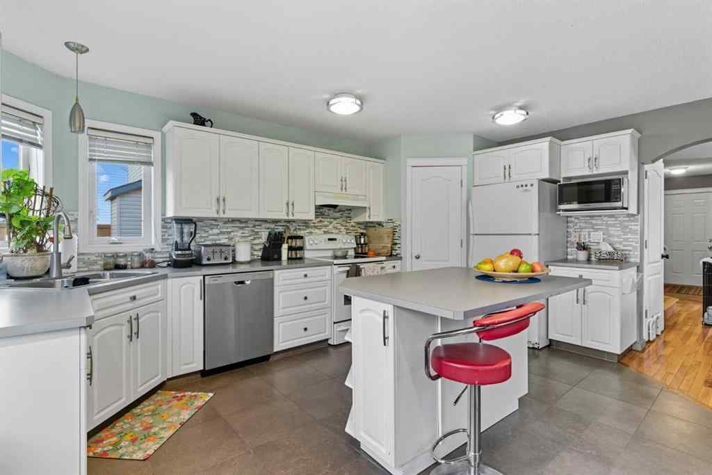 MLS® A2262124 - 78 Tuscarora Close NW in Tuscany Calgary, Residential