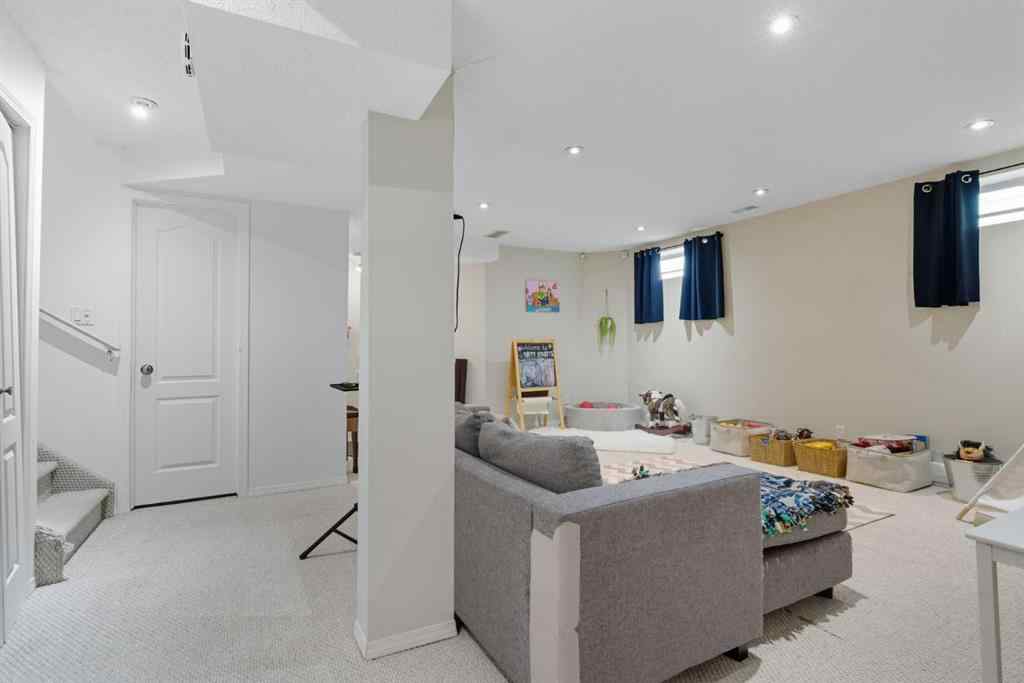 MLS® A2262124 - 78 Tuscarora Close NW in Tuscany Calgary, Residential