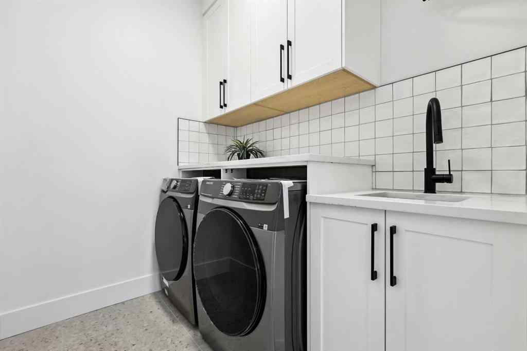 MLS® A2262125 - 2212 33 Street SW in Killarney/Glengarry Calgary, Residential