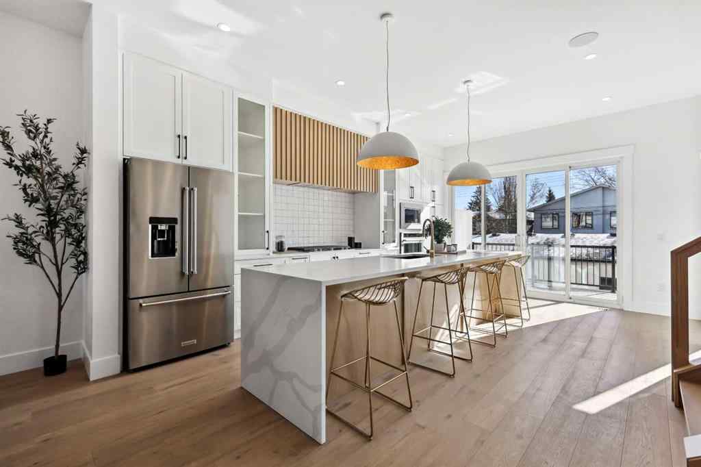 MLS® A2262125 - 2212 33 Street SW in Killarney/Glengarry Calgary, Residential