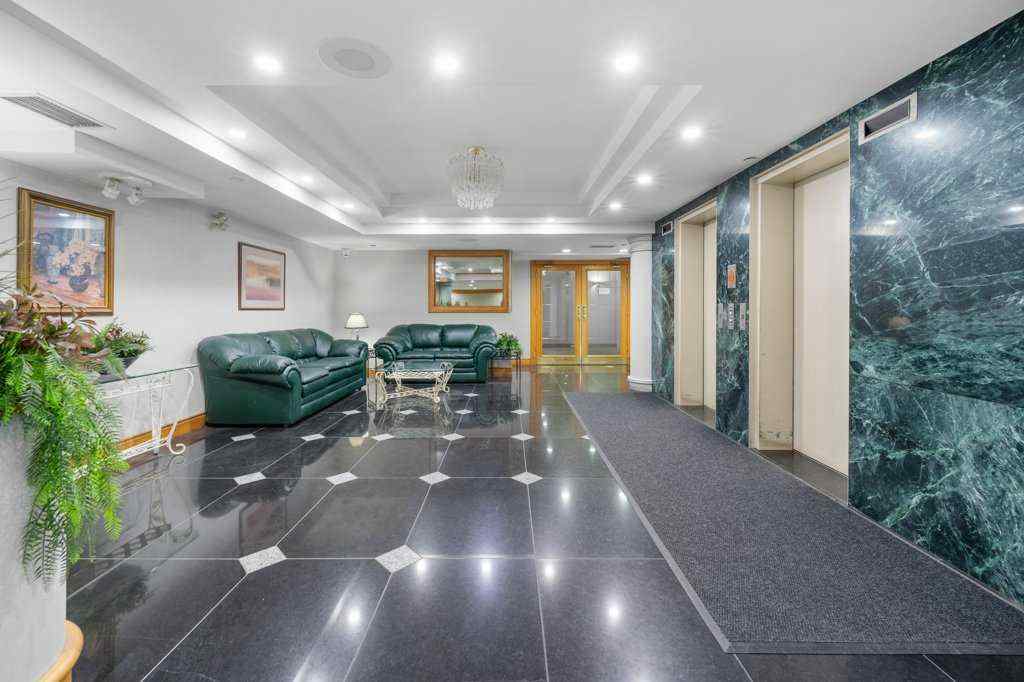 MLS® A2262134 - Unit #215 200 Lincoln Way SW in Lincoln Park Calgary, Residential