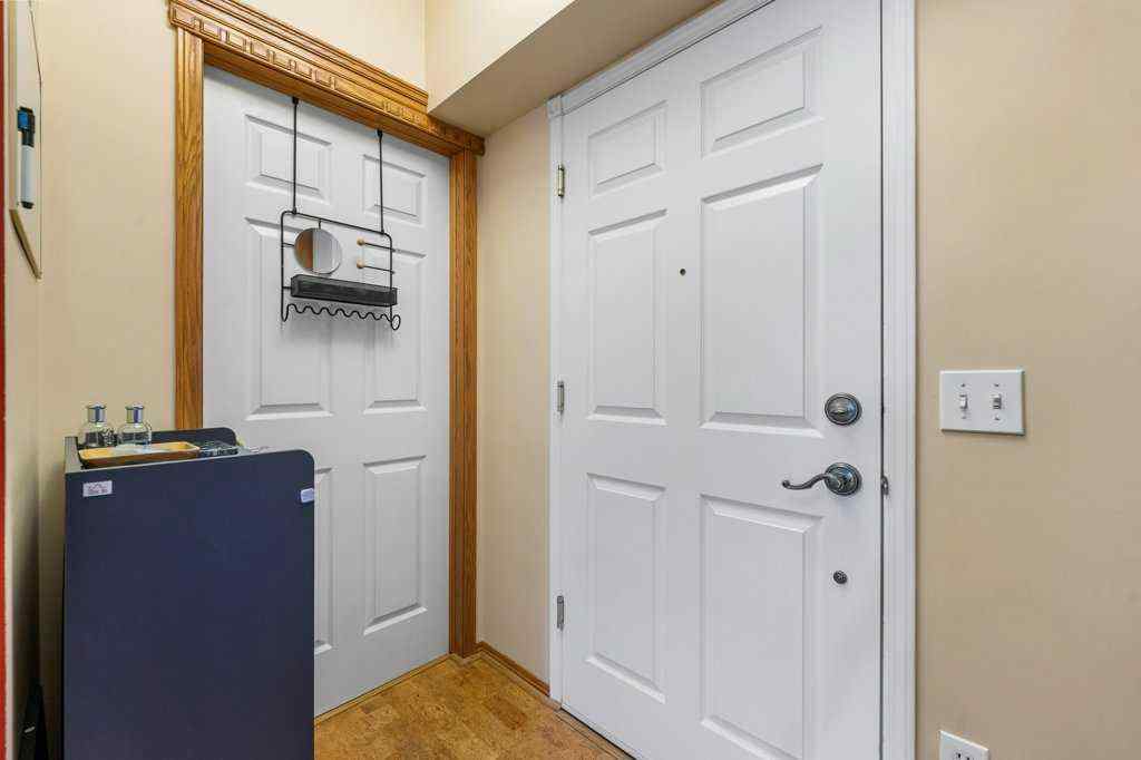 MLS® A2262134 - Unit #215 200 Lincoln Way SW in Lincoln Park Calgary, Residential