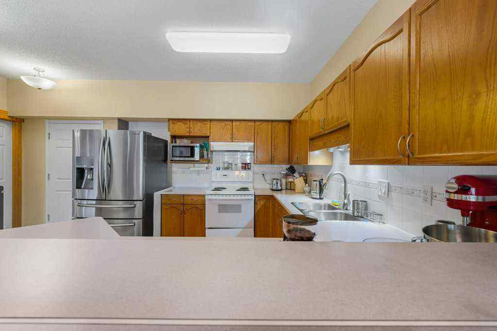 MLS® A2262134 - Unit #215 200 Lincoln Way SW in Lincoln Park Calgary, Residential