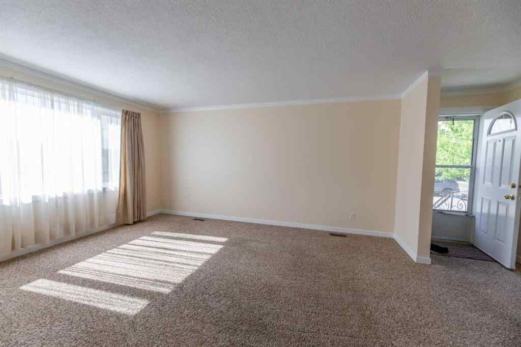 MLS® A2262140 - 117 Dorin Drive  in Hardisty Hinton, Residential