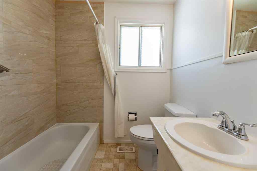 MLS® A2262140 - 117 Dorin Drive  in Hardisty Hinton, Residential