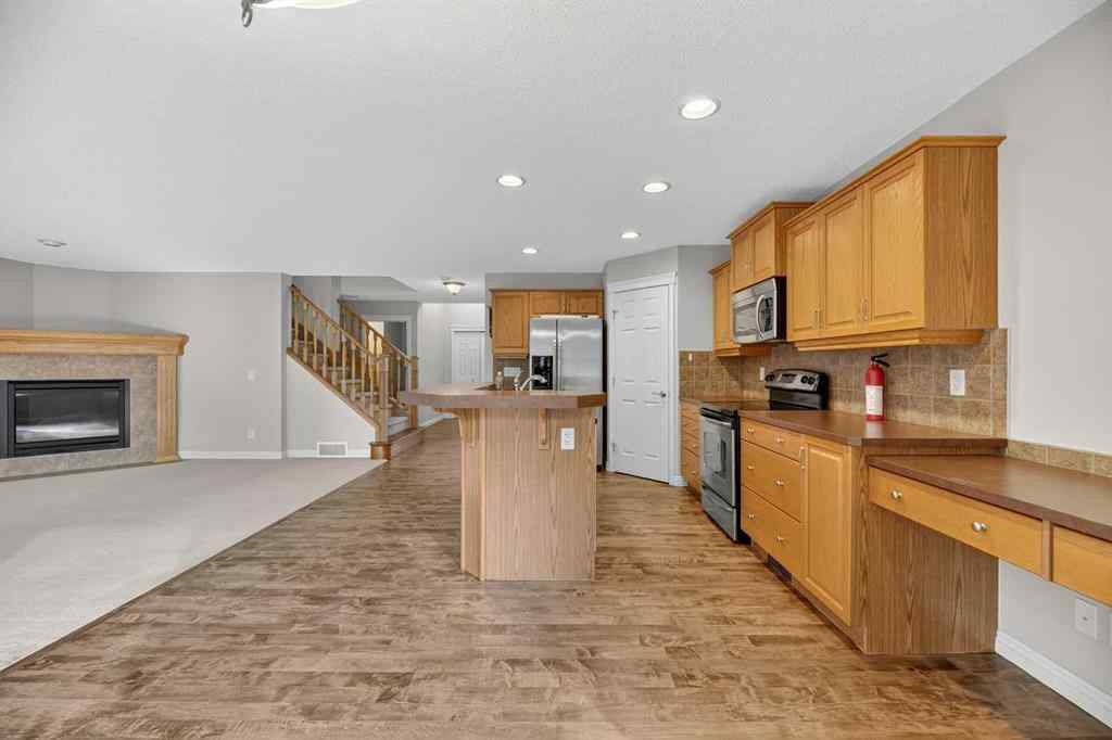 MLS® A2262141 - 332 Sagewood Landing SW in Sagewood Airdrie, Residential