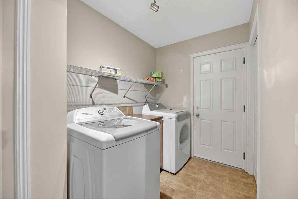 MLS® A2262141 - 332 Sagewood Landing SW in Sagewood Airdrie, Residential