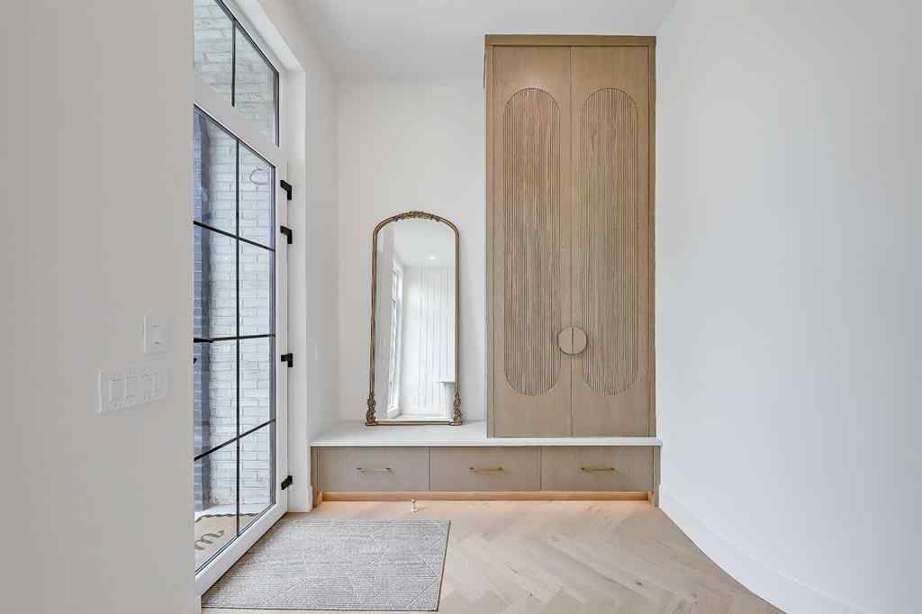 MLS® A2262144 - 2322 54 Avenue SW in North Glenmore Park Calgary, Residential